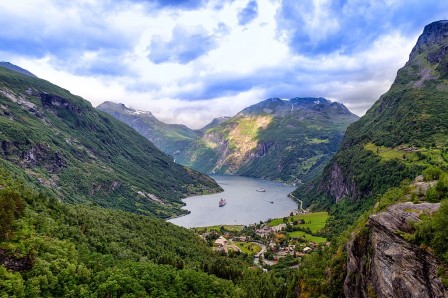 1-Geirangerfjord_.jpg